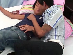 亚洲团体性爱与小便玩耍和无鞍 japan gay porn sleep