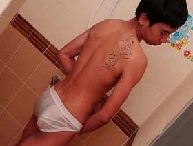 亚洲Twink沉迷于独奏淋浴游戏 chinese gay rough porn