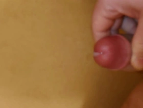 年度最初的同性恋自慰 korean gay toilet porn